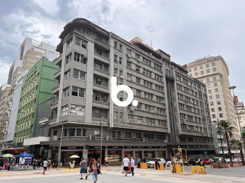 APARTAMENTO COMERCIAL NA ESQUINA DEMOCRÁTICA!