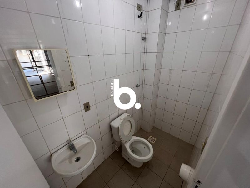 EXCELENTE PAVILHÃO NO BAIRRO HUMAITA