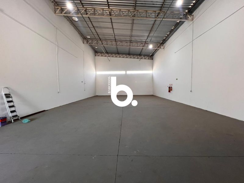 EXCELENTE PAVILHÃO NO BAIRRO HUMAITA