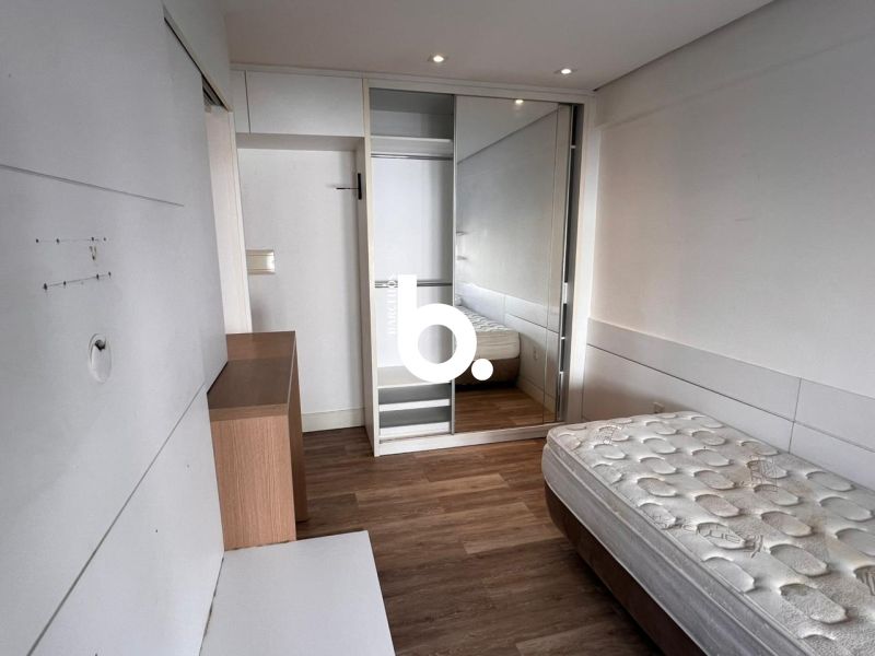 JK Mobiliado no Centro de Porto Alegre