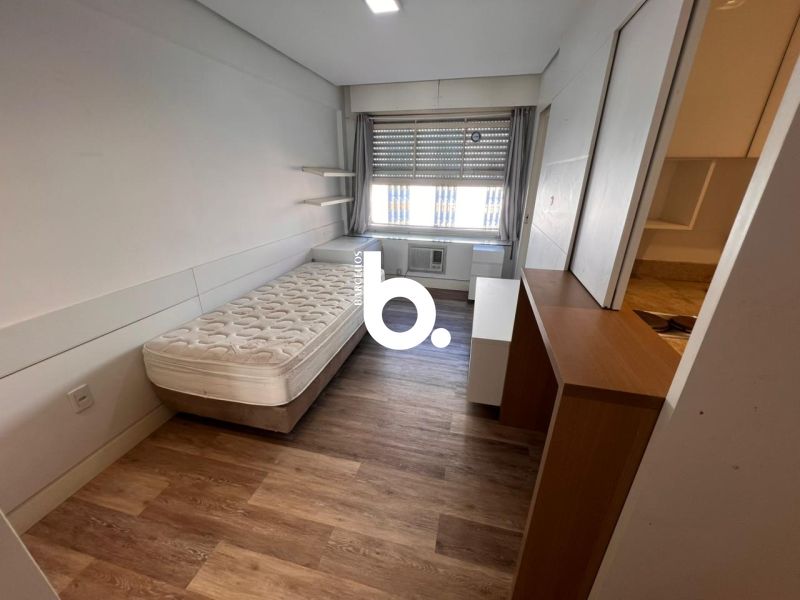 JK Mobiliado no Centro de Porto Alegre