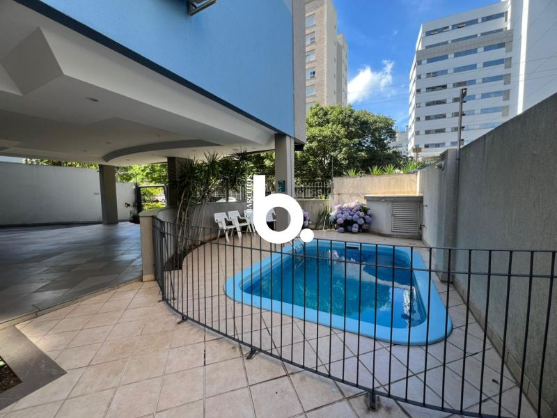 Apto 2D  no bairro MENINO DEUS em PORTO ALEGRE