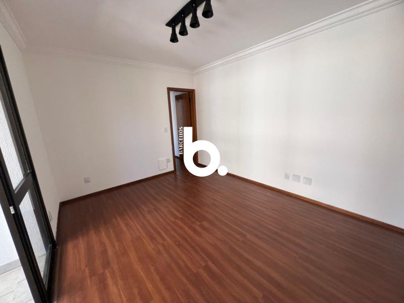 Apto 2D  no bairro MENINO DEUS em PORTO ALEGRE