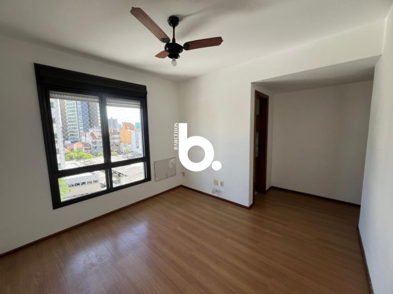 Apto 2D  no bairro MENINO DEUS em PORTO ALEGRE