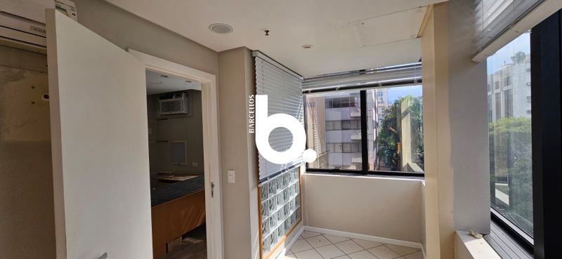 Sala comercial no Moinhos de Vento

