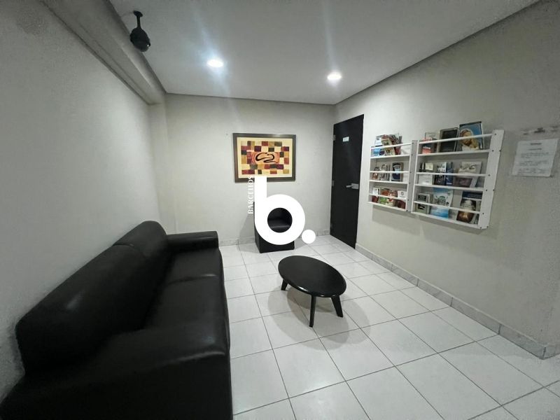 Apto 2D  no bairro AZENHA em PORTO ALEGRE