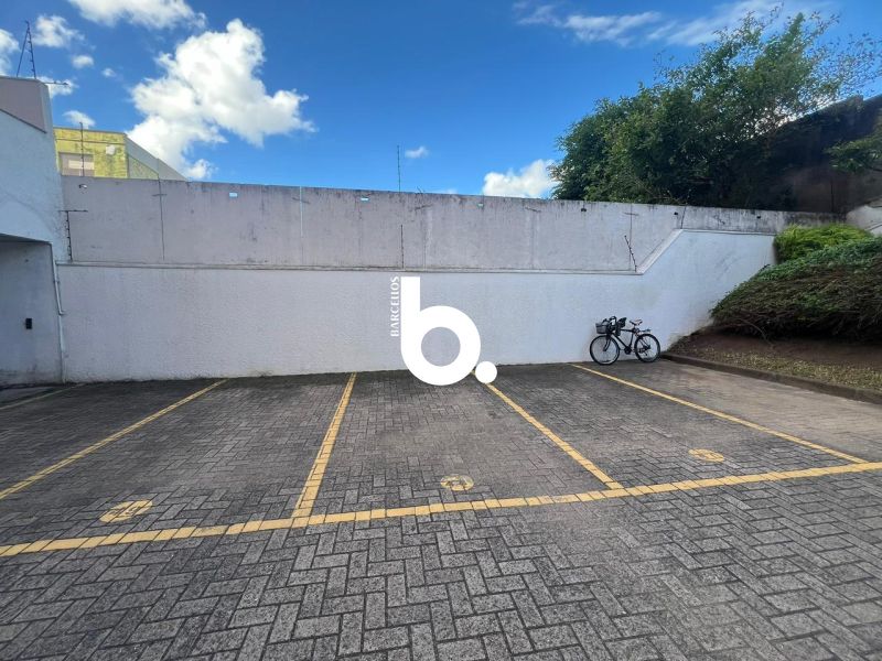 Apto 2D  no bairro AZENHA em PORTO ALEGRE