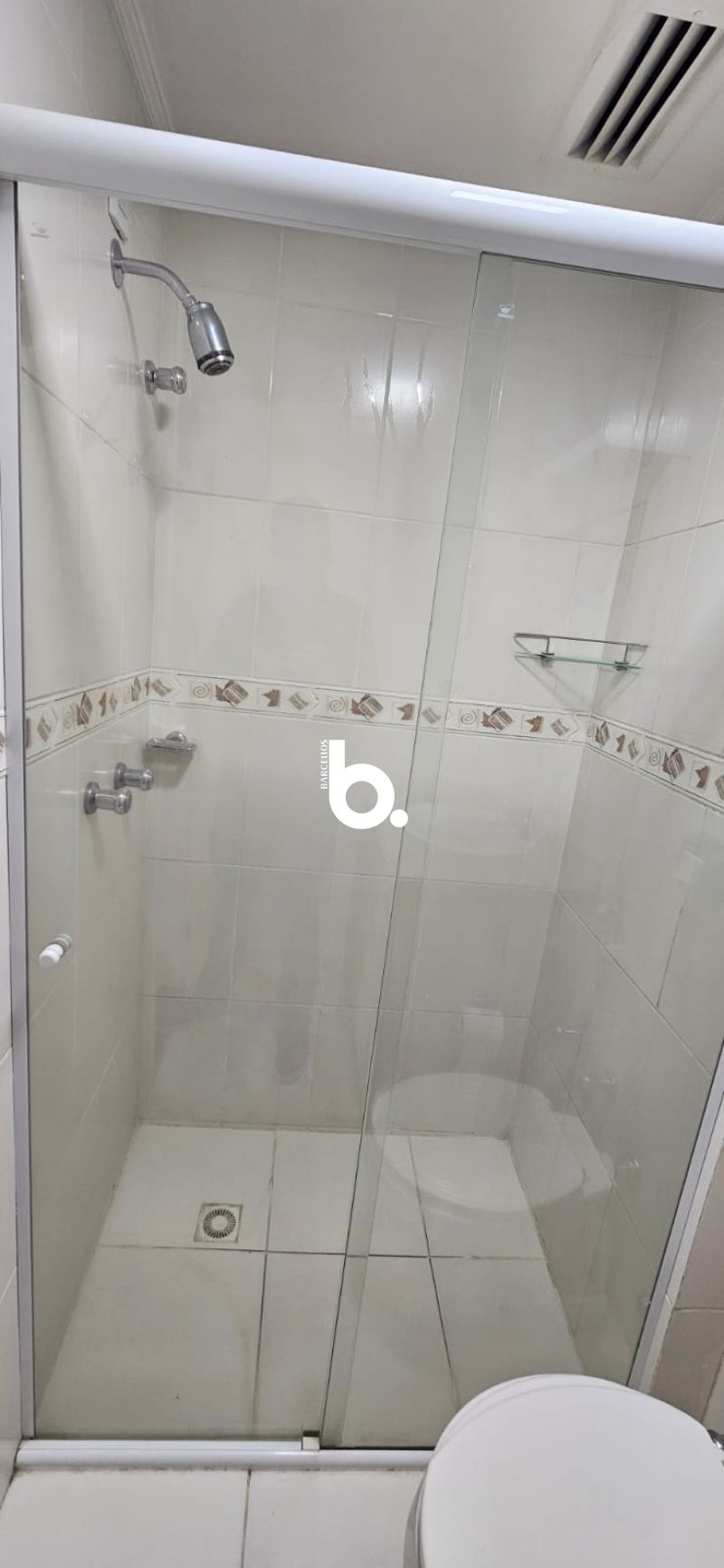 LINDO APARTAMENTO MOBILIADO NO PRAIA DE BELAS