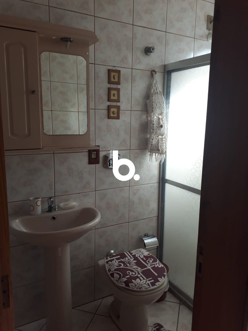 Excelente SOBRADO para locação no bairro Mont Serrat