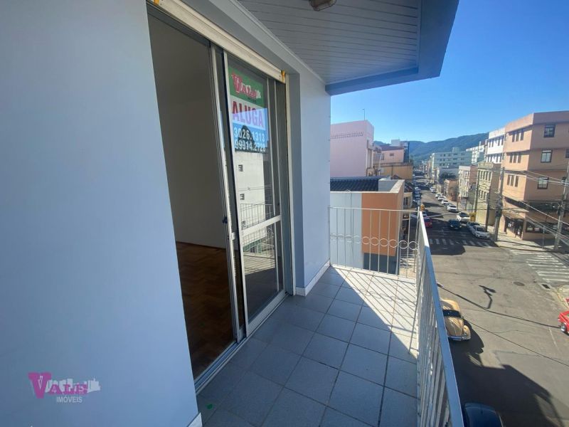 Apto 3 quartos  no bairro CENTRO em SANTA MARIA