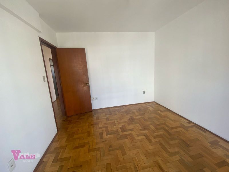 Apto 3 quartos  no bairro CENTRO em SANTA MARIA