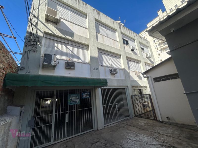 Apto 3 quartos no bairro CENTRO em SANTA MARIA