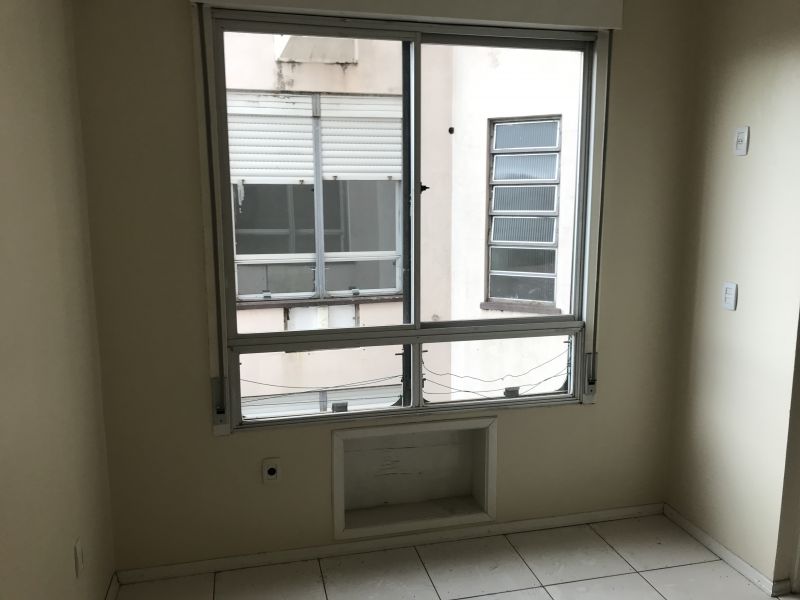 Apto para alugar  com  1 quarto 46 m²  no bairro CENTRO em SANTA MARIA/RS