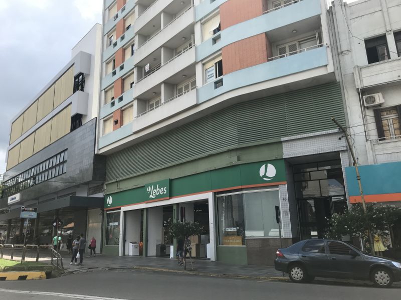 Apto 4 quartos no bairro CENTRO em SANTA MARIA