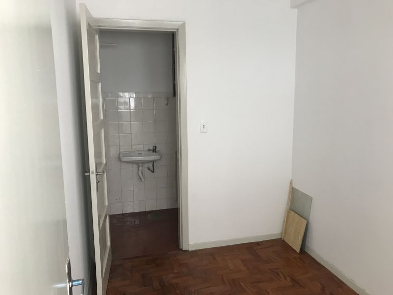 Apto 4 quartos  no bairro CENTRO em SANTA MARIA
