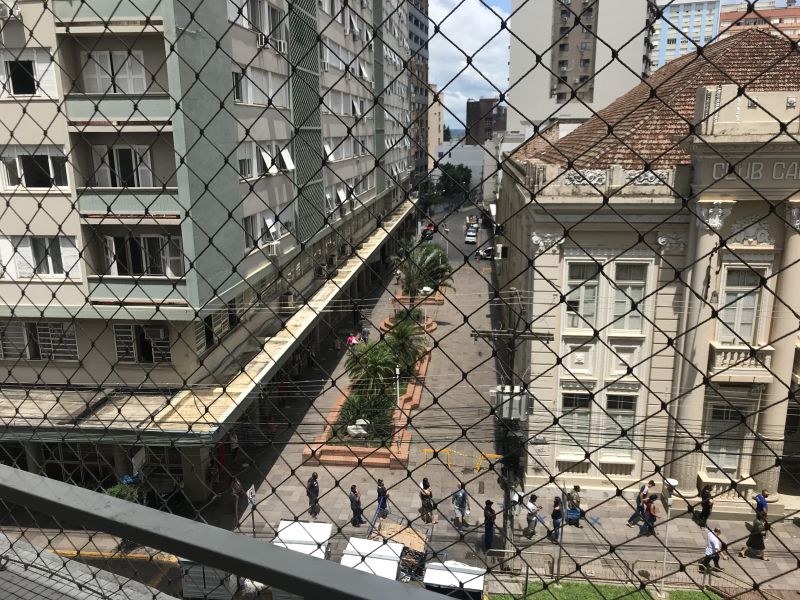 Apto 4 quartos  no bairro CENTRO em SANTA MARIA