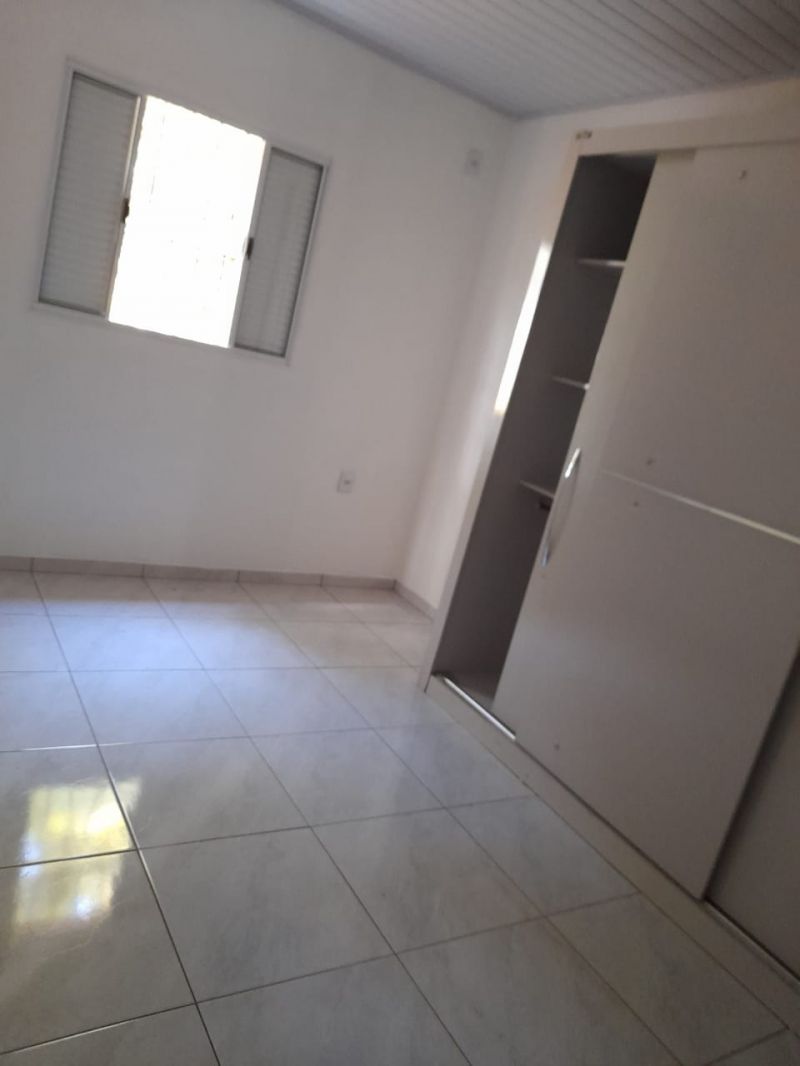 Casa 2 quartos  no bairro CAMOBI em SANTA MARIA