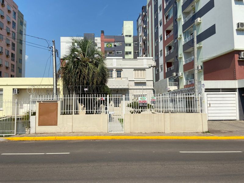 Apto 1 quarto no bairro NOSSA SENHORA DAS DORES em SANTA MARIA
