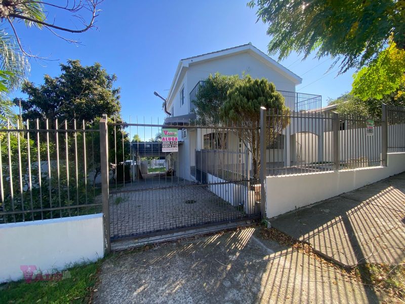 Casa 3 quartos  no bairro CHACARA DAS FLORES em SANTA MARIA