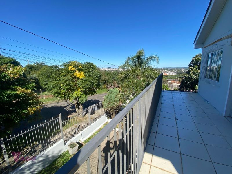 Casa 3 quartos  no bairro CHACARA DAS FLORES em SANTA MARIA