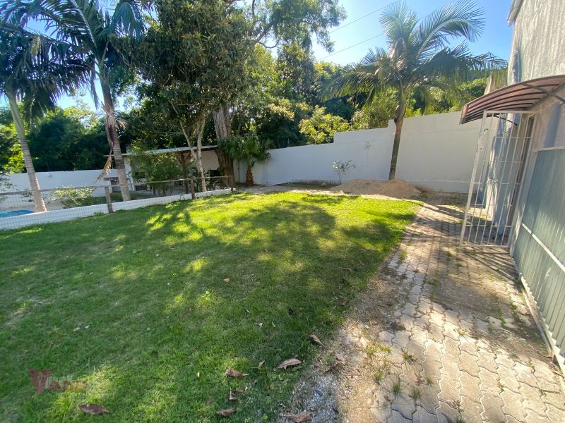 Casa 3 quartos  no bairro CHACARA DAS FLORES em SANTA MARIA