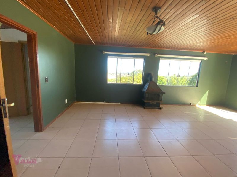 Casa 3 quartos  no bairro CHACARA DAS FLORES em SANTA MARIA