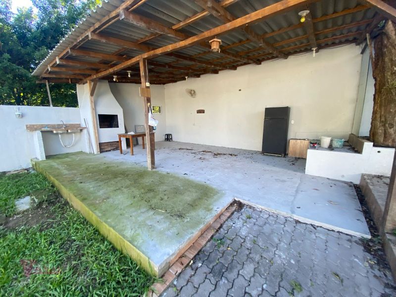 Casa 3 quartos  no bairro CHACARA DAS FLORES em SANTA MARIA