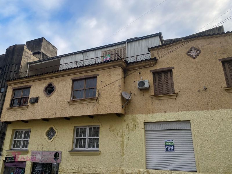 Casa 2 quartos  no bairro CENTRO em SANTA MARIA