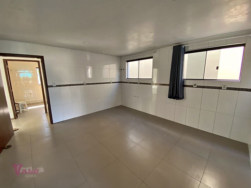 Casa 4 quartos  no bairro CAMOBI em SANTA MARIA
