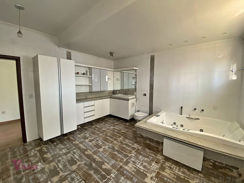 Casa 4 quartos  no bairro CAMOBI em SANTA MARIA
