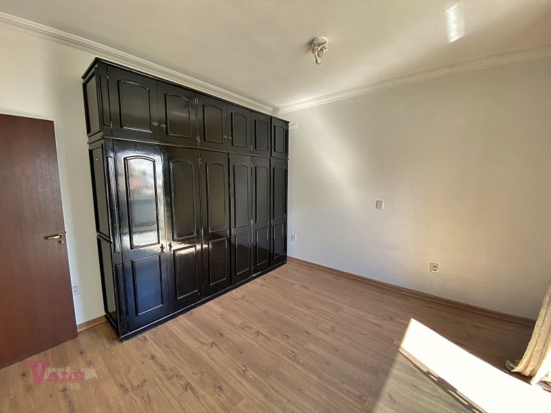 Casa 4 quartos  no bairro CAMOBI em SANTA MARIA