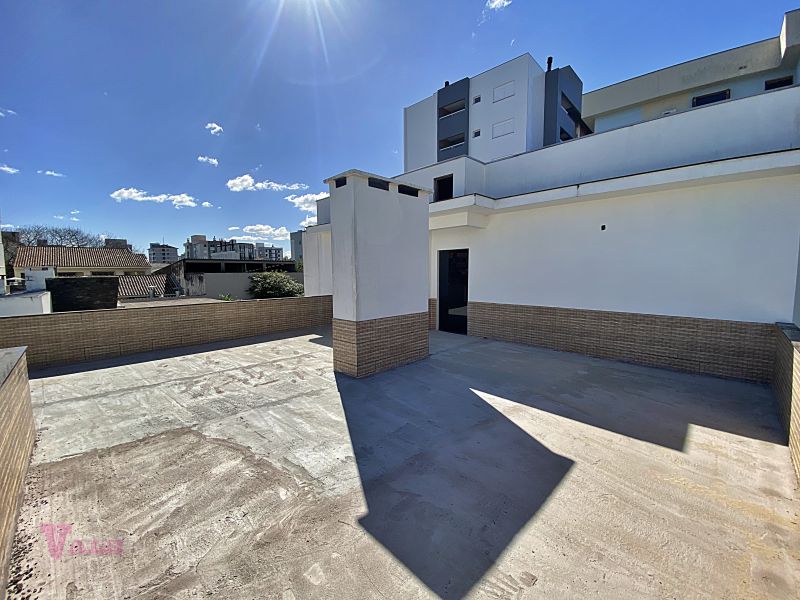 Casa 4 quartos  no bairro CAMOBI em SANTA MARIA