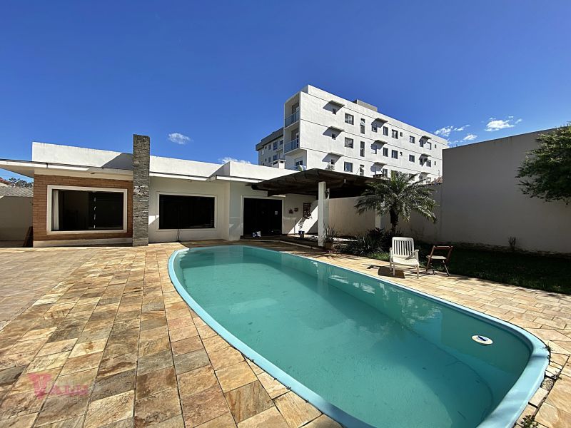 Casa 4 quartos no bairro CAMOBI em SANTA MARIA