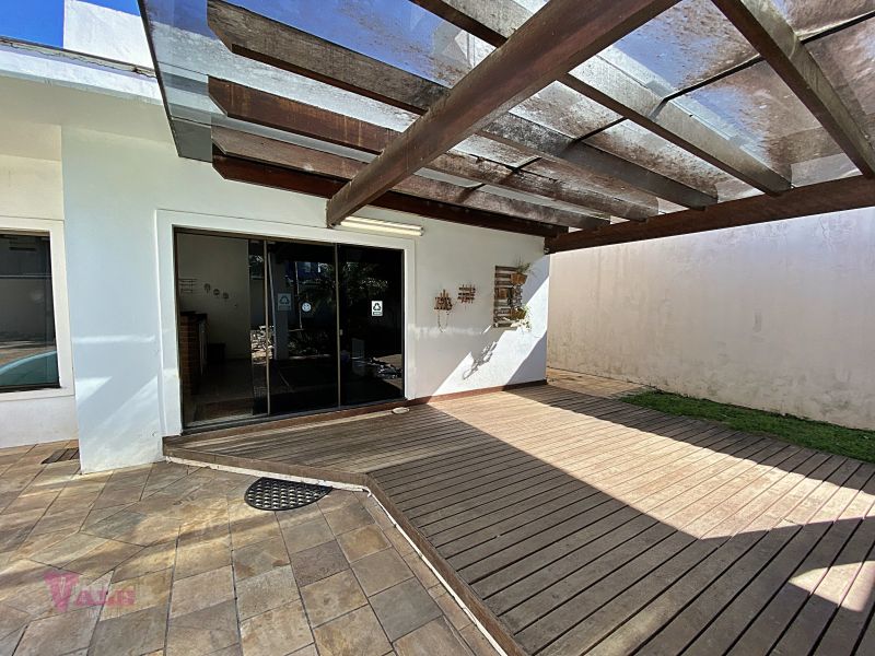 Casa 4 quartos  no bairro CAMOBI em SANTA MARIA