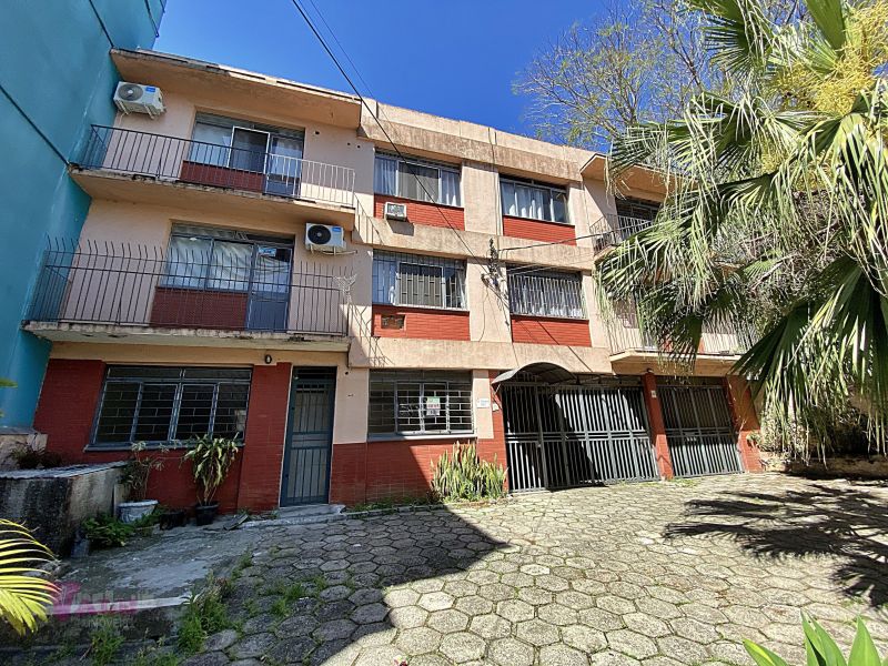 Apto 3 quartos  no bairro NOSSA SENHORA DE FÁTIMA em SANTA MARIA