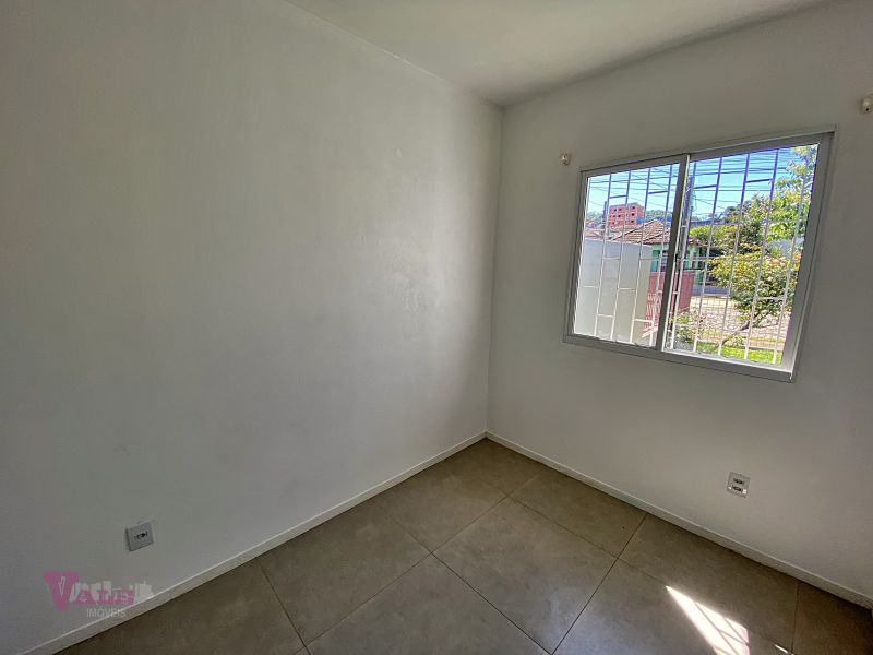 Casa 3 quartos  no bairro ITARARE em SANTA MARIA