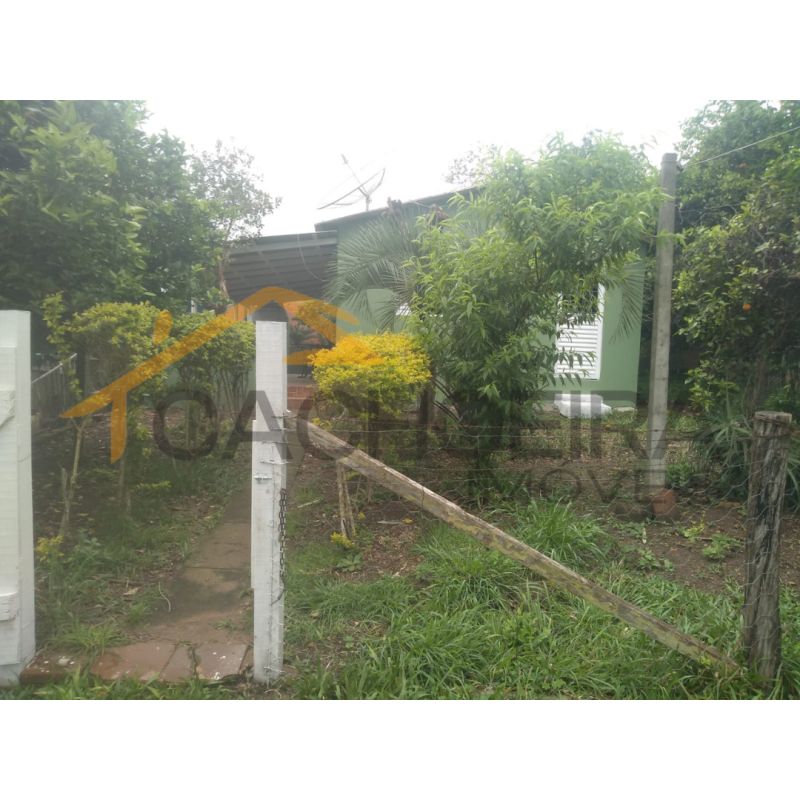 Casa/Fundos no bairro SANTA HELENA em