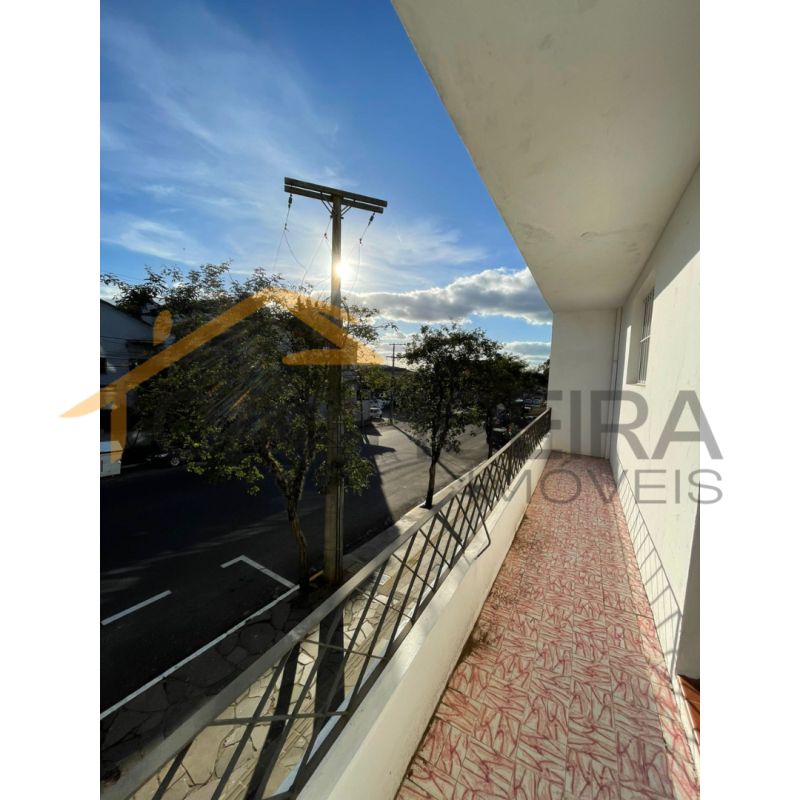 Apto 3d  no bairro SANTA HELENA em