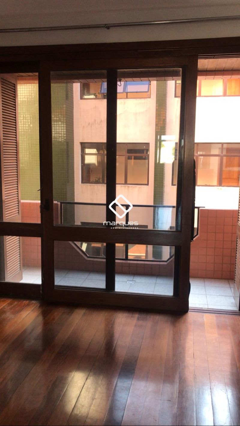 APARTAMENTO 3 quartos 