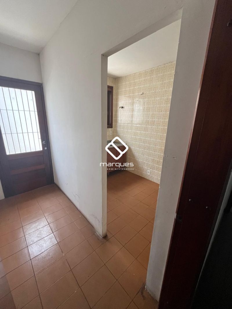 CASA COMERCIAL 3 quartos 