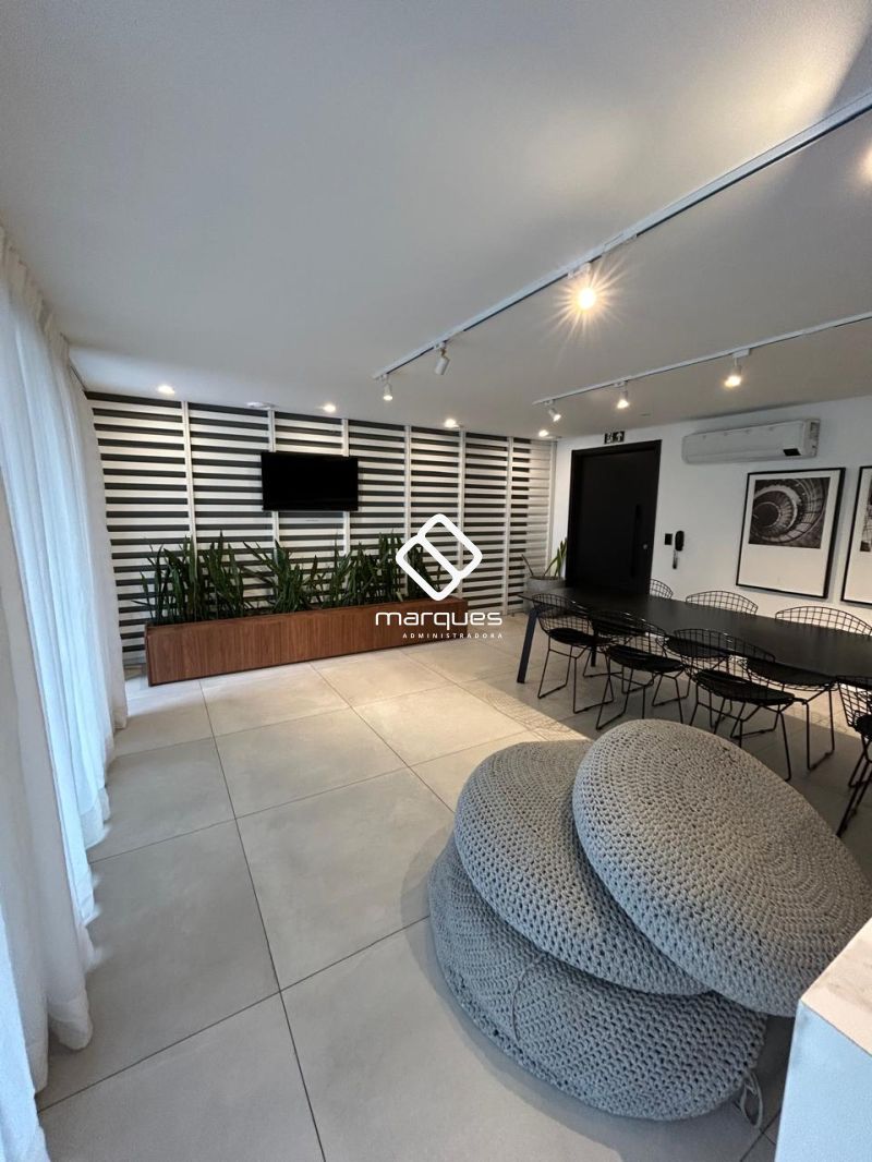 FLAT 1 quarto 