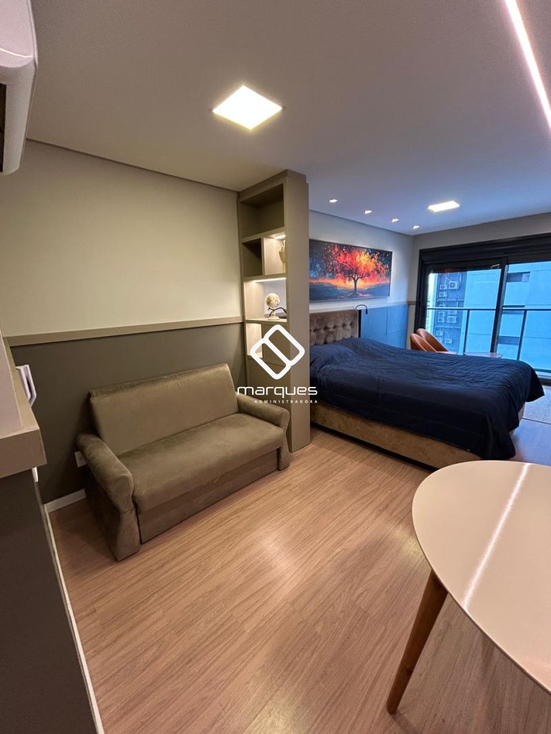 FLAT 1 quarto 