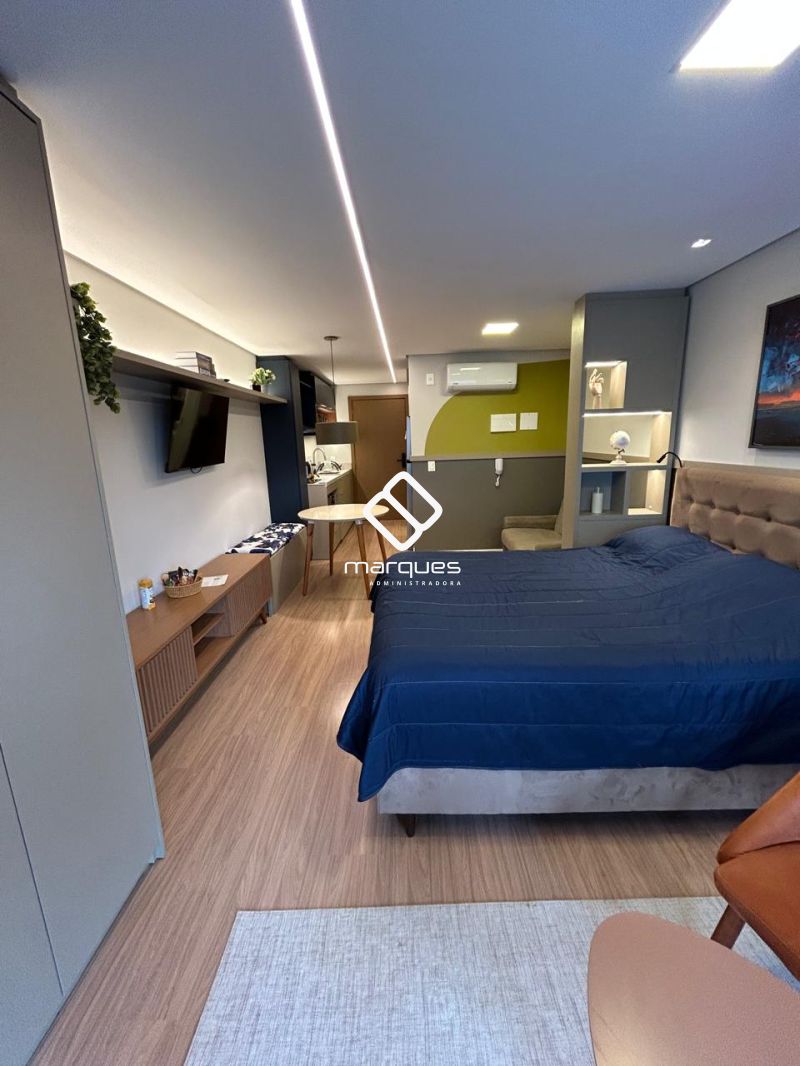 FLAT 1 quarto 