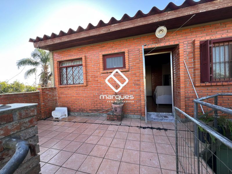 CASA/FUNDOS 1 quarto 
