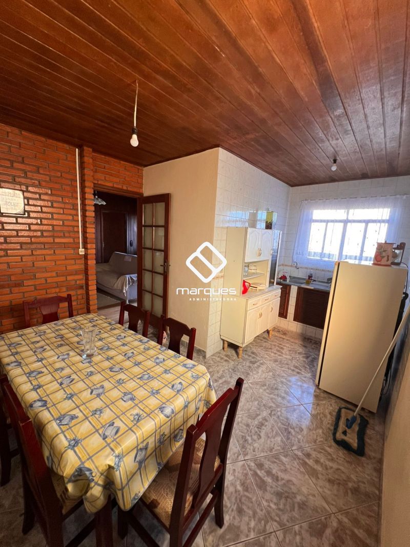 CASA/FUNDOS 1 quarto 