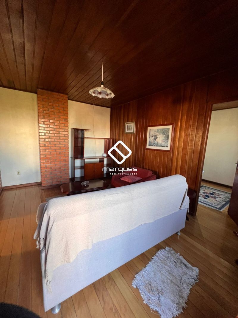 CASA/FUNDOS 1 quarto 