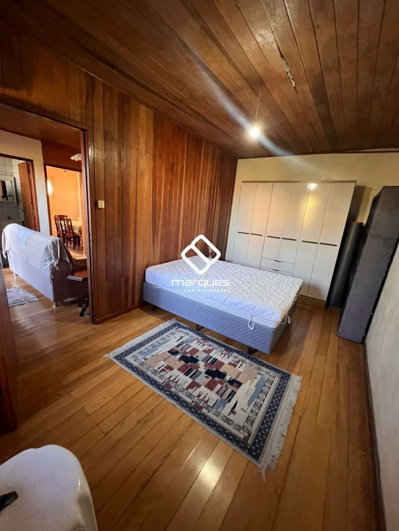 CASA/FUNDOS 1 quarto 