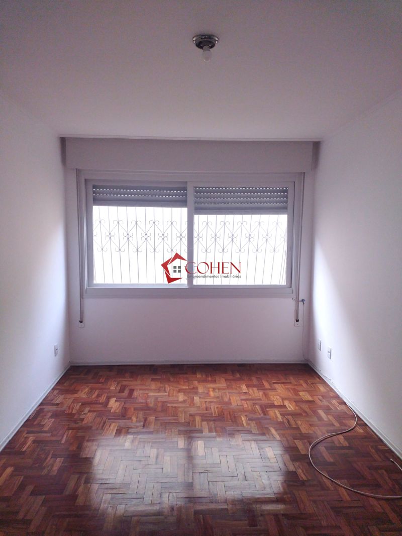 Apto 1D no bairro Santo Antonio em Porto Alegre