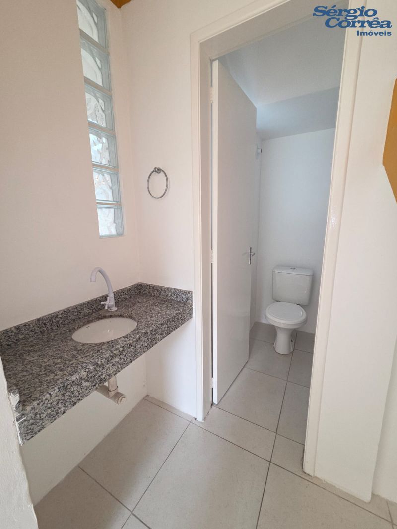 APTO TIPO SOBRADO PRÓX. AV. D. JOAQUIM E JK 