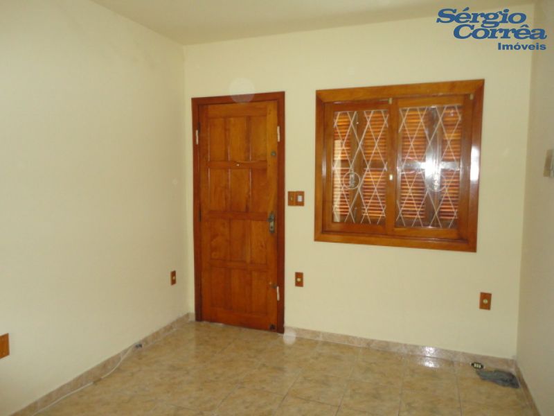 Ótima Casa com laje e pátio no Umuharama